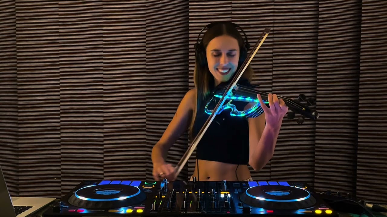 DJane mit Violine • Solo E-Violine & DJ • Künstlerportal artistenfuerdich.at