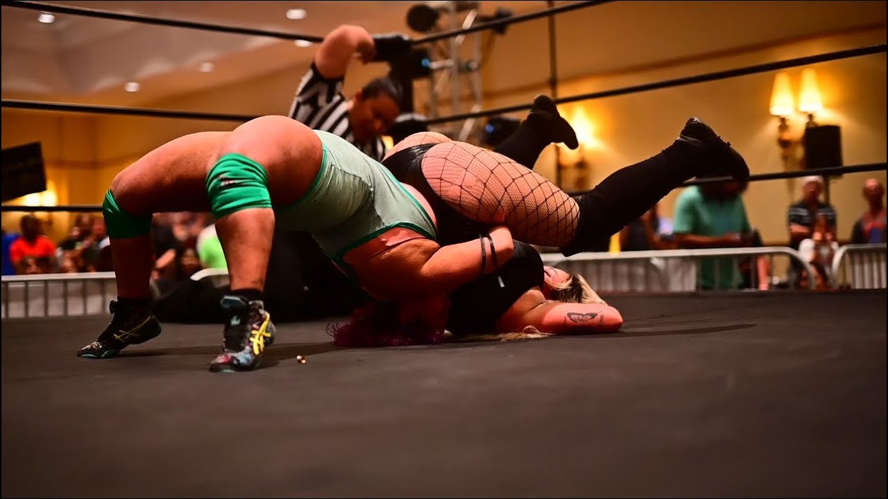 “Suplex Queen” Tiny Tanaily vs “Hollywood Horror” Lexi Gomez Highlights