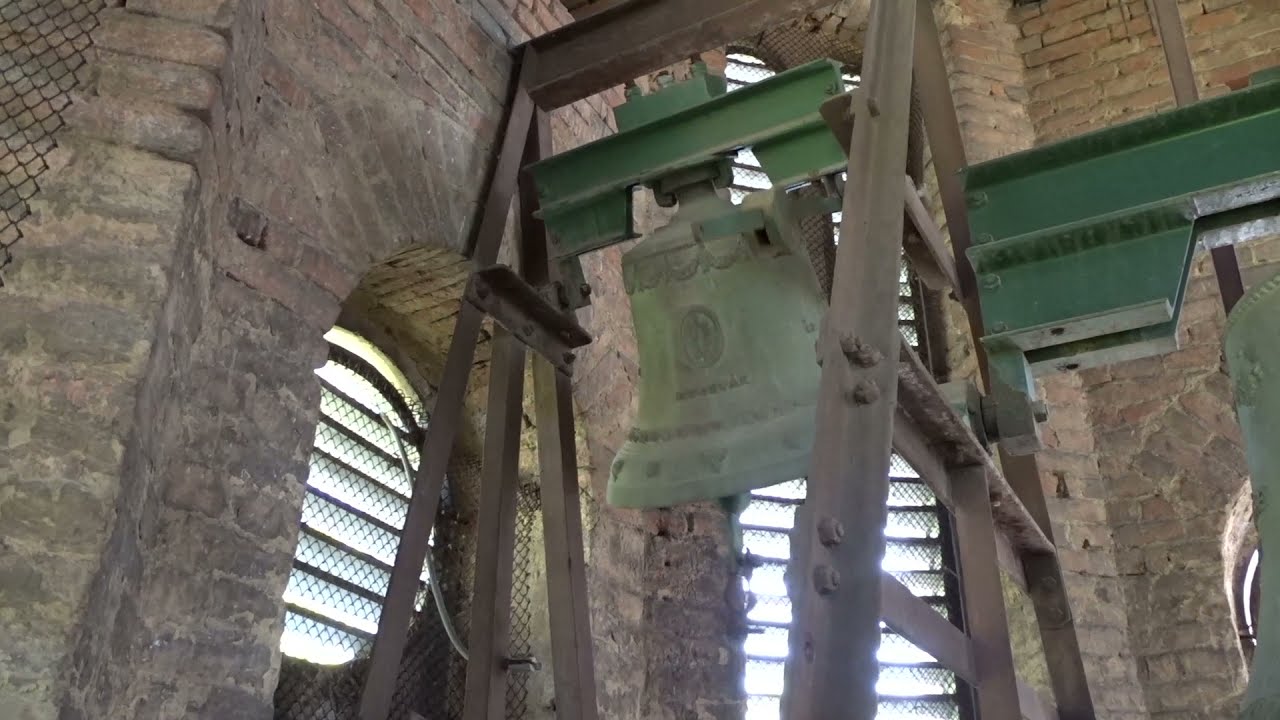 Kaposvár (H) - Szent Imre Római Katolikus templom harangjai egyesével