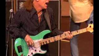 Amazing Journey - Paul Gilbert/Mike Portnoy/Billy Sheehan/Gary Cherone - Young Man Blues chords