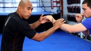 How to Do a Basic Parry | MMA Fighting screenshot 2