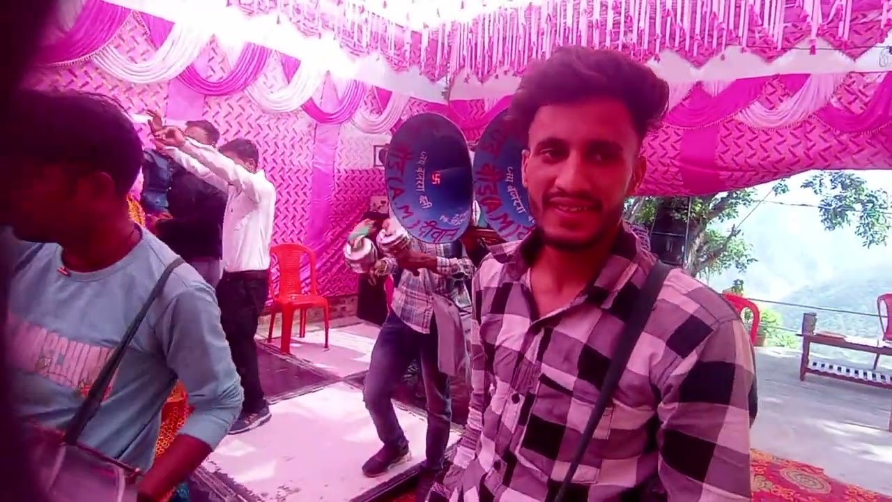 संजू भाई ने मचाया तहलका पिनाकोट में दीवान म्यूजिकल ब्रास बैंड बौड़ तल्ला