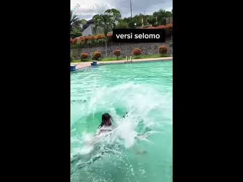 Sandrinna Di Gendong