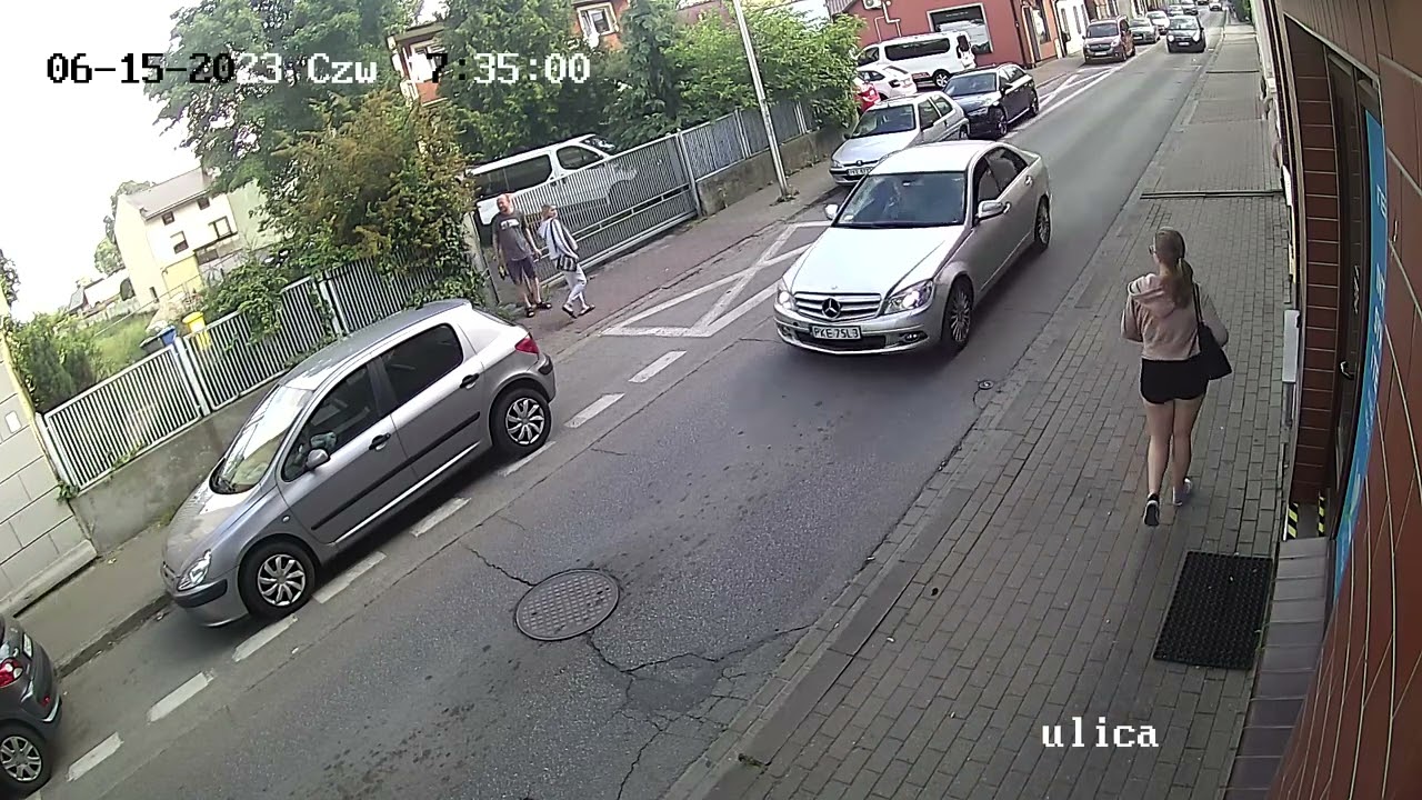 kradzież elektronarzędzi w biały dzień -  Kępno ul Warszawska