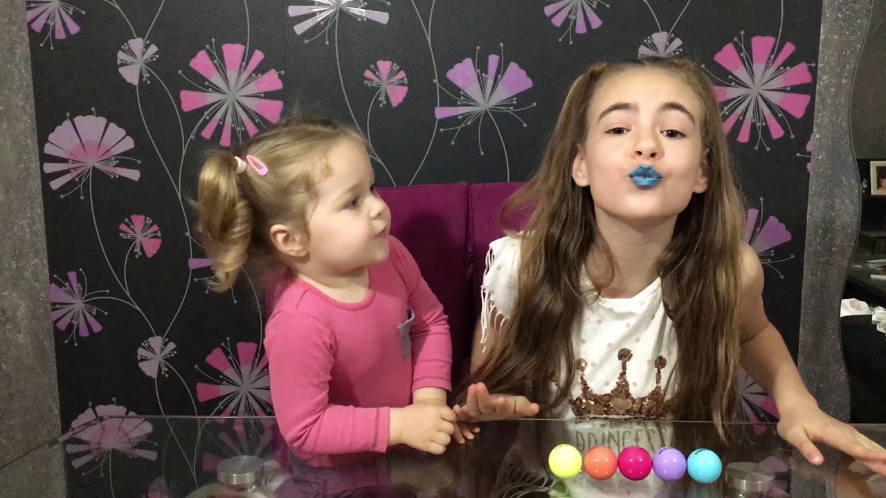 Magicni sjajevi za usne *** UCIMO BOJE *** Learn Colors With Lipsticks!