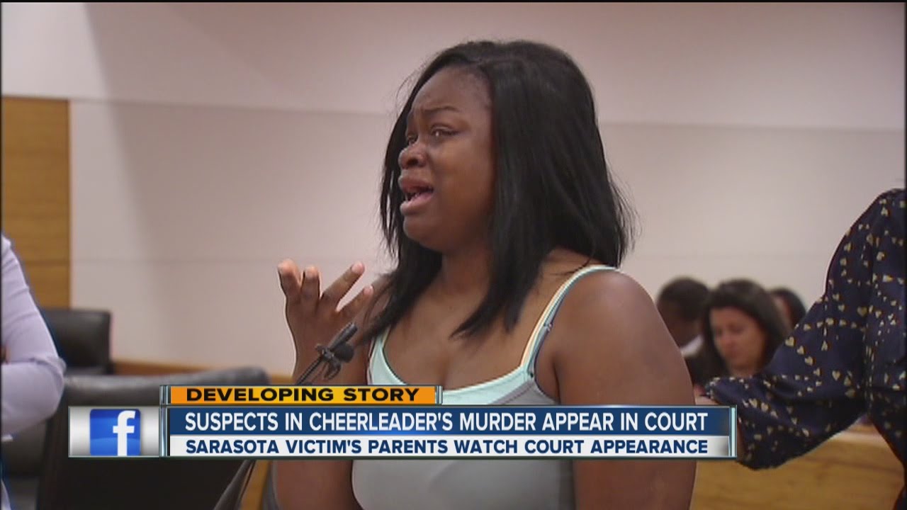 Suspects in cheerleader's murder appear in court
