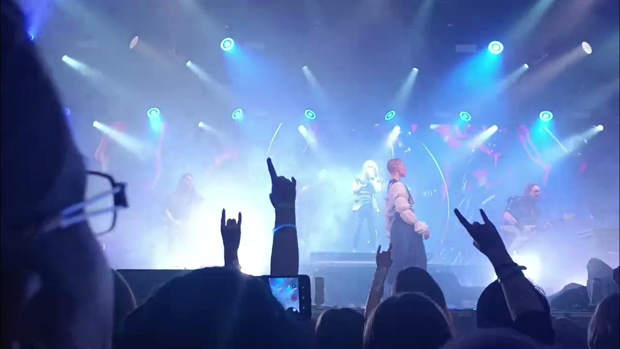 Адреналин стадиум эпидемия. Эпидемия взошла луна. Группа эпидемия концерт. Эпидемия спб 2023. Метал концерт.