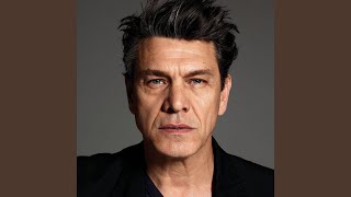 Video thumbnail of "Marc Lavoine - Un chagrin n’arrive jamais seul (Alléluia)"