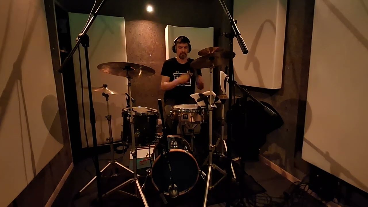 Un jour un groove ! Bonus ! 1er morceau en studio pour Chica Y Chicos ! Avec Pierre aux commandes💥