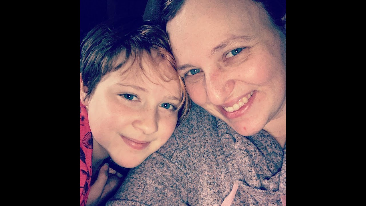 Meet 2/5 of the Dotsons (One month no spending challenge)