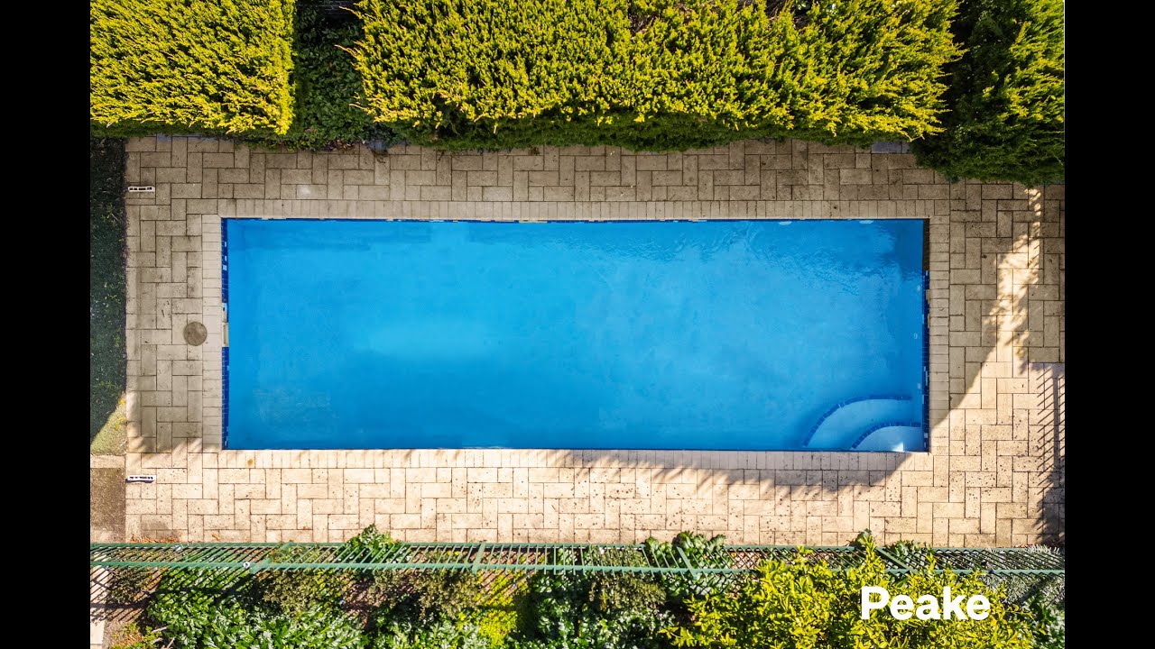 Blue Chip Berwick Beauty With Dual Street Frontage