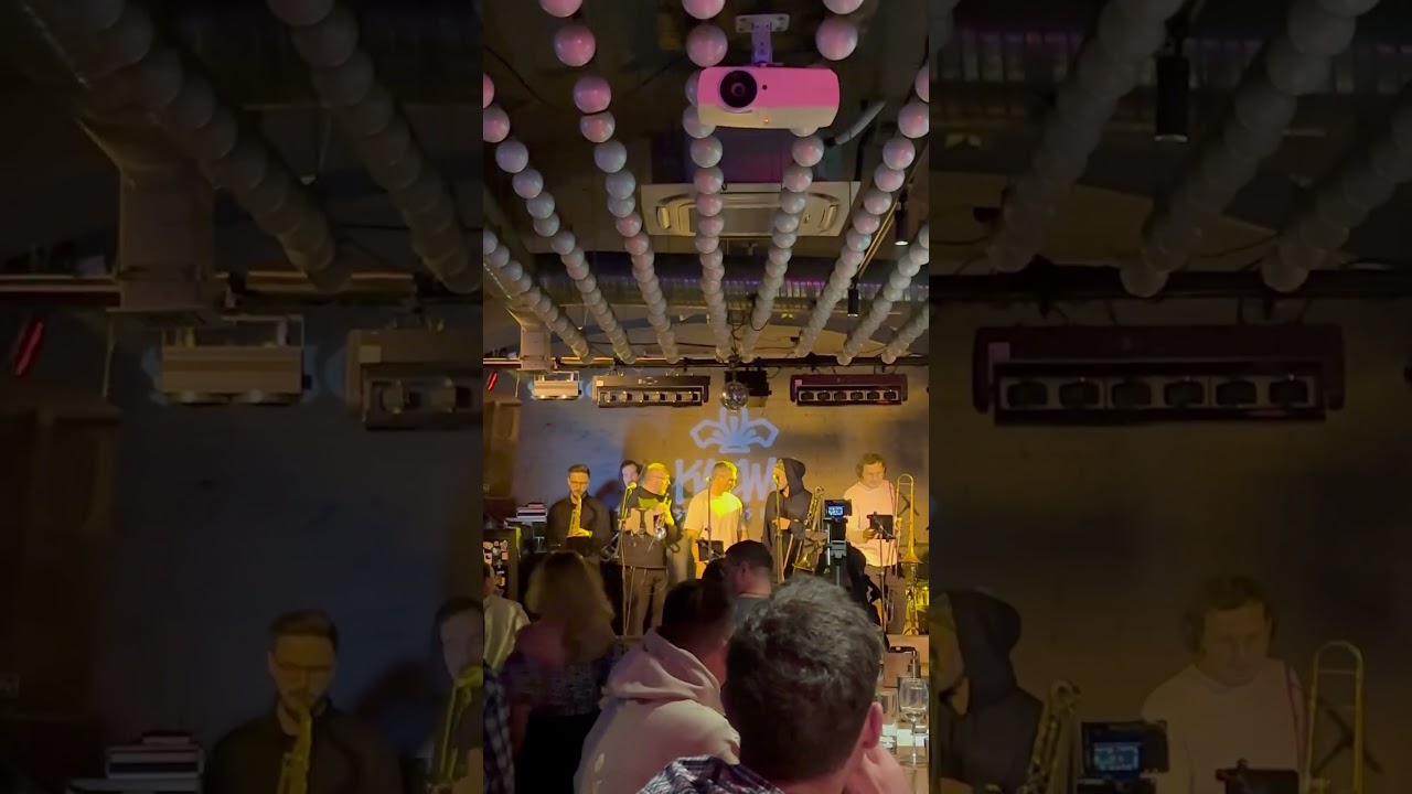 Погружение в мир джаза: живое выступление джазбенда!