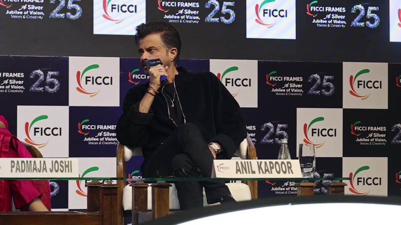 Интервью о жизни Анила Капура на мероприятии FICCI, посвященном 25-летию продюсера и писателя.