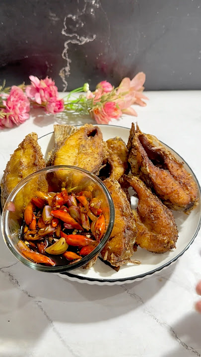 Ikan goreng cocol kecap memang the best sih 🥰#recipe #cooking #resep #idemenu
