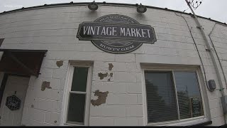 Small STL Vintage Market