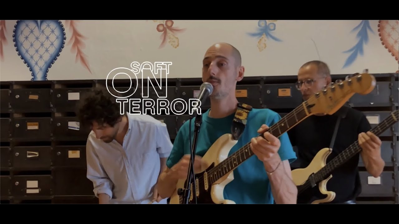Naive Set - Soft on Terror