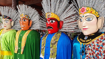 Ondel ondel bintang saroja di tmii || ondel2 betawi menghibur pengunjung taman mini