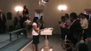 Rosangela Torres cantando -Jehová le dijo a Moises...