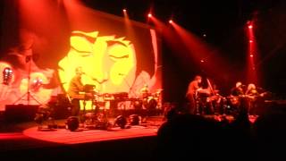 Gotye - Easy Way Out live 2012