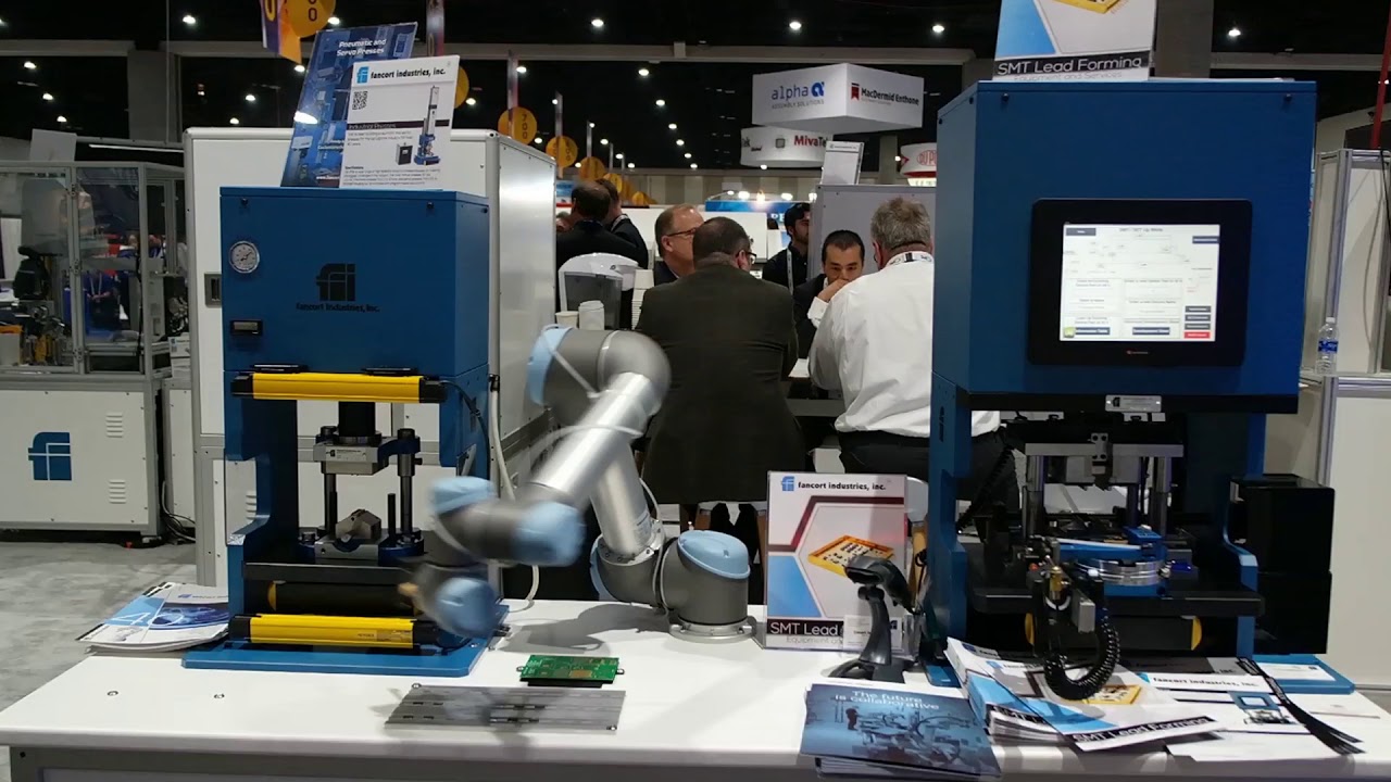 Universal Robots Press Loading by Fancort Industries, Inc. - YouTube