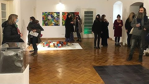 Presence / Absence (5