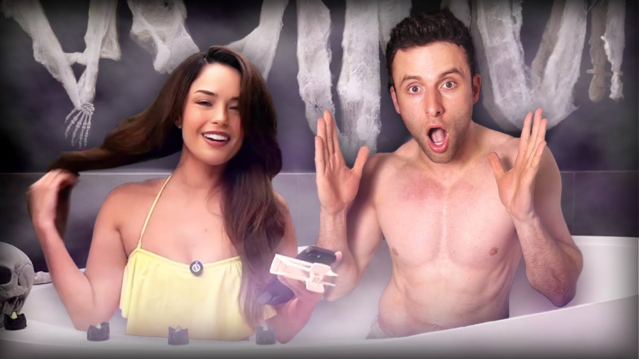I took a bath with Valkyrae - In the Tub w/ AustinShow