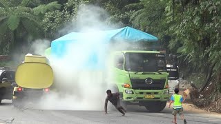 Download Lagu TEREKAM JELAS‼️Detik Detik Truk Gagal Nanjak Mundur Kecang Nabrak Truk Di Tanjakan Sitinjau Lauik MP3