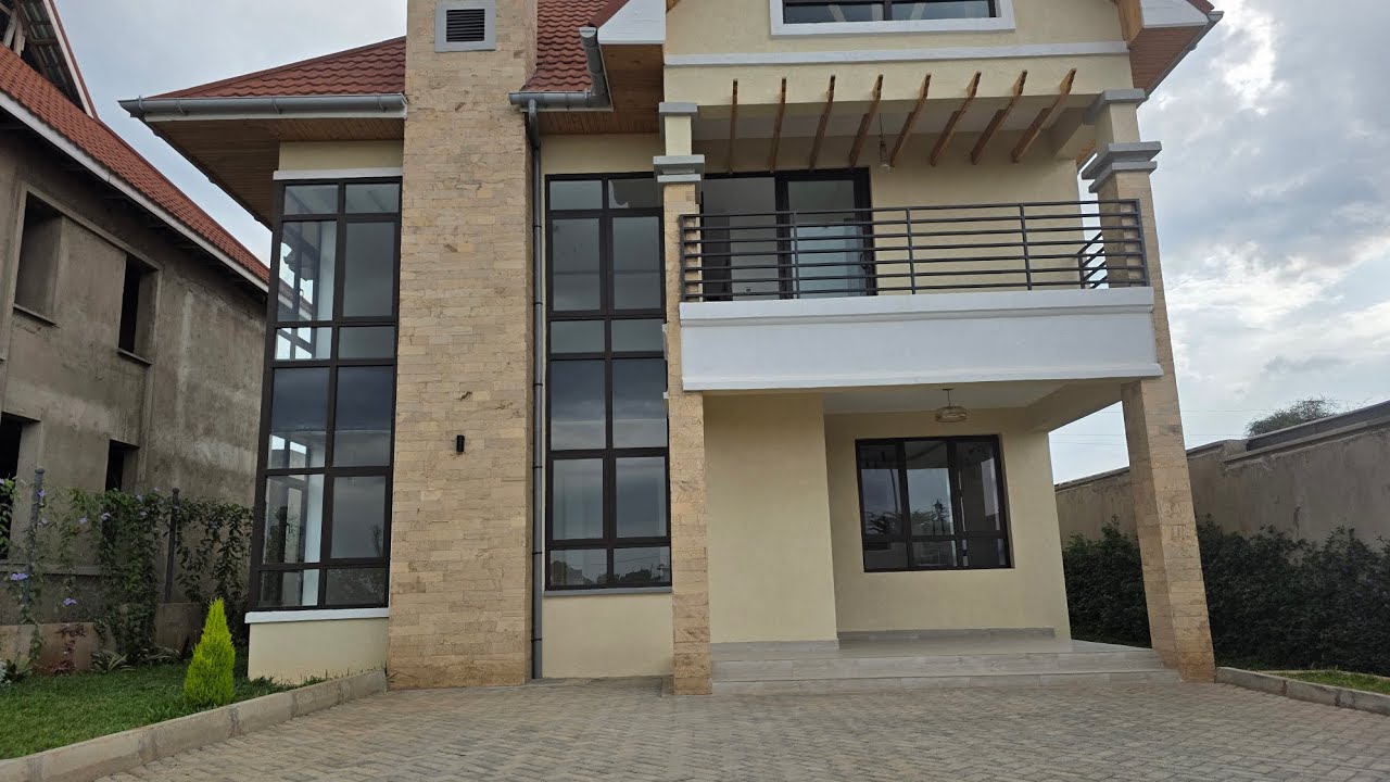 Touring 4 Bedroom Maisonettes For Sale under 20M in Kitengela!! 📞0702225544