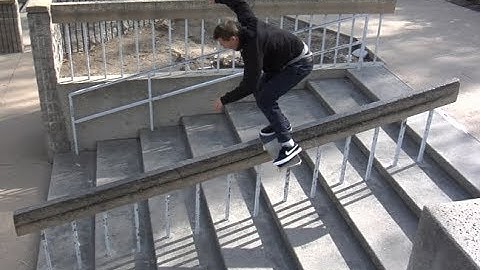 Mike Patterson Noseslide Nollie Heelflip Raw Cut