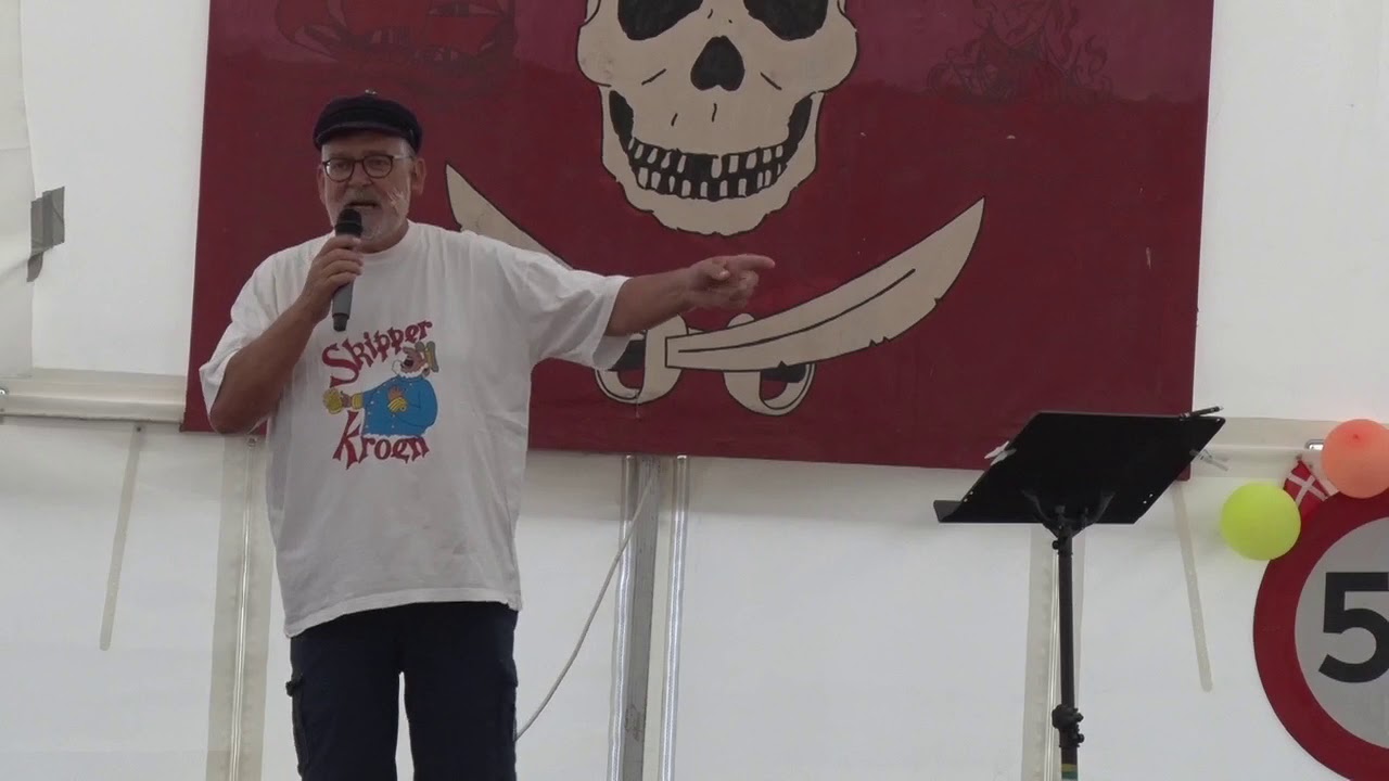Havnefest 2018 i Kerteminde: Bedemand Niels Peter Holm underholder på Skipperkroen - (del 1).