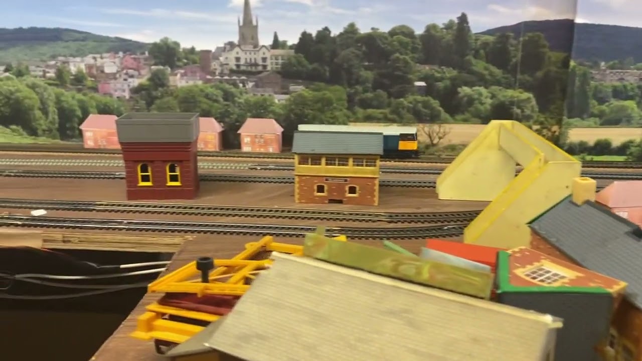 Lima L205115b Class 33 33025 in BR blue