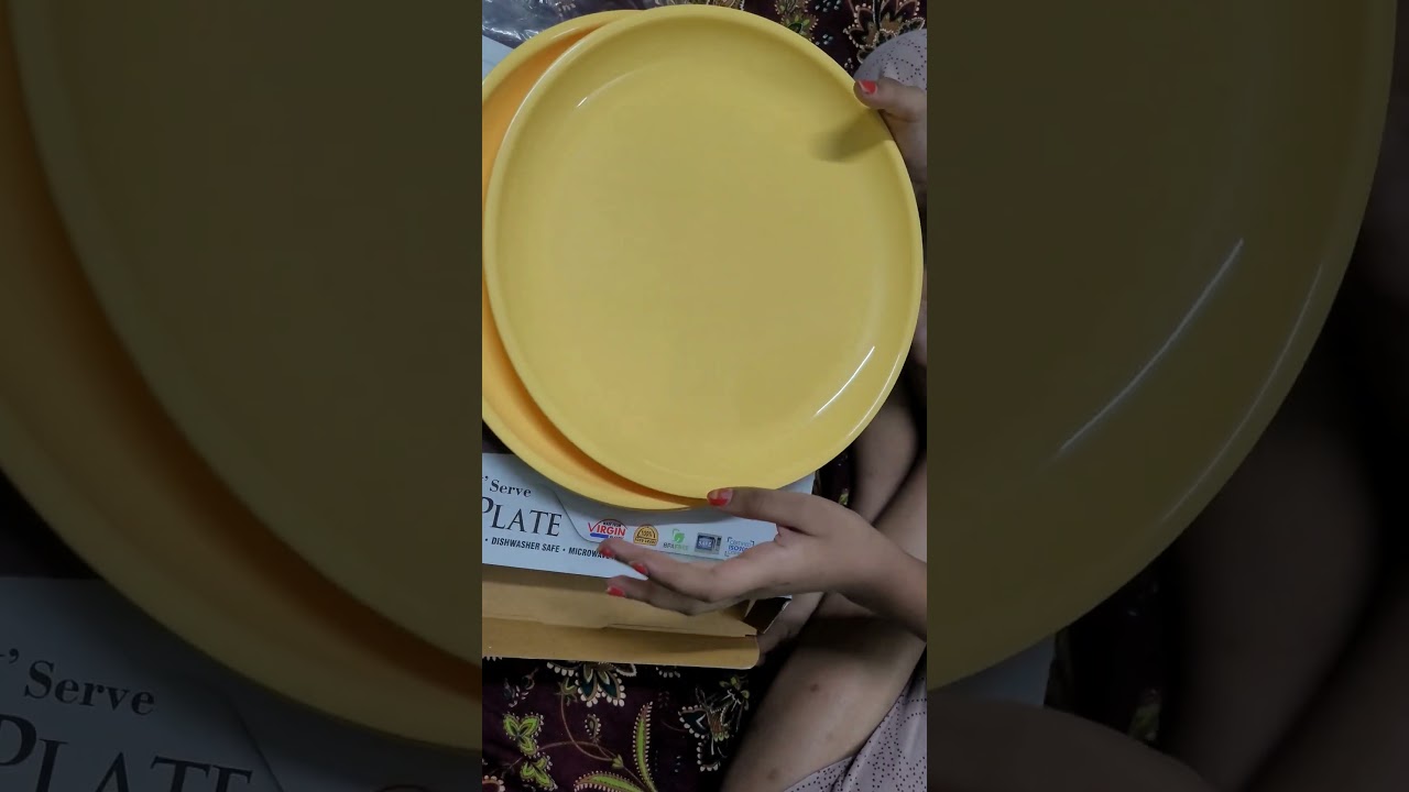 #unboxing  SignoraWare microwave-safe full dinner plates 🍽 from Amazon 👌