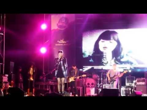 ร่มสีเทา - Klear