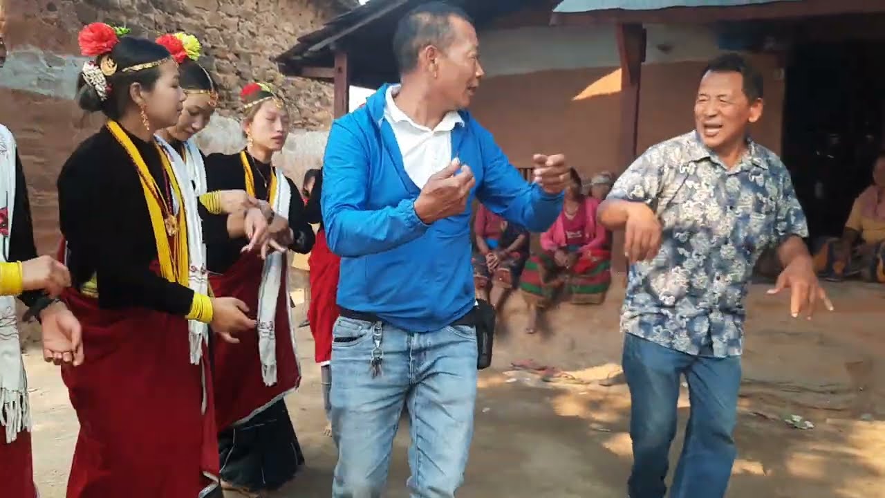 नाजुङ्ग र झापुटारको रमाईलो कौराह ।।