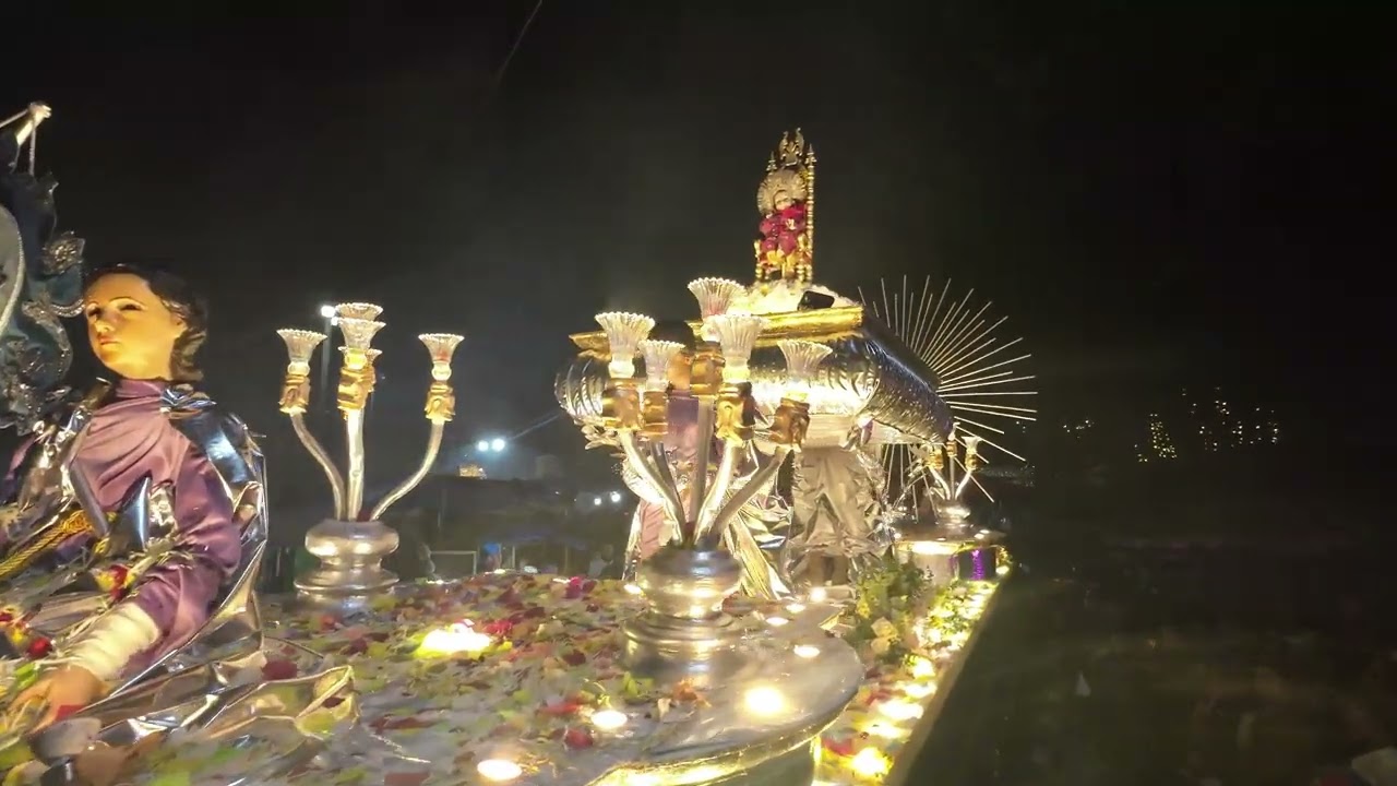 Entrada de la procesión del Dulce Nombre de Jesús, de Santa María de Jesús- 2 de Enero