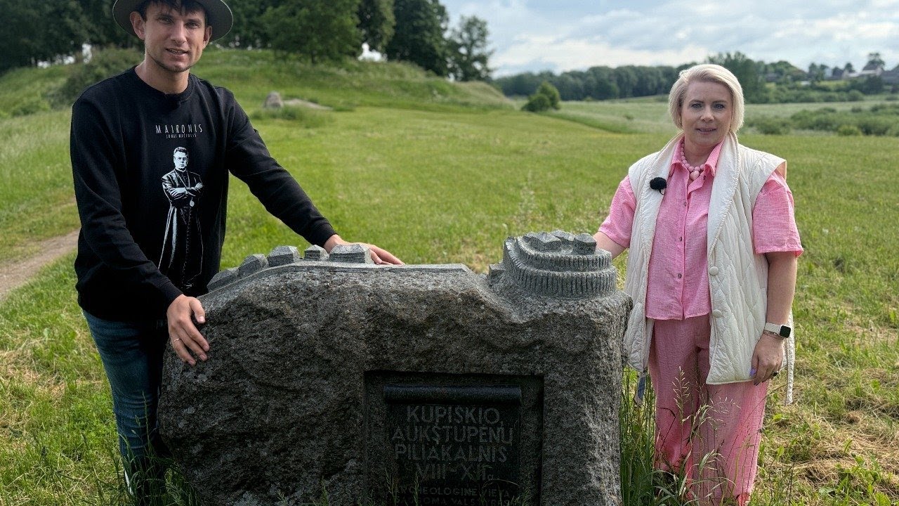 „Vasara ant piliakalnio“: vienuolių pietūs ir keliai, kuriais vaikščiodavo milžinai