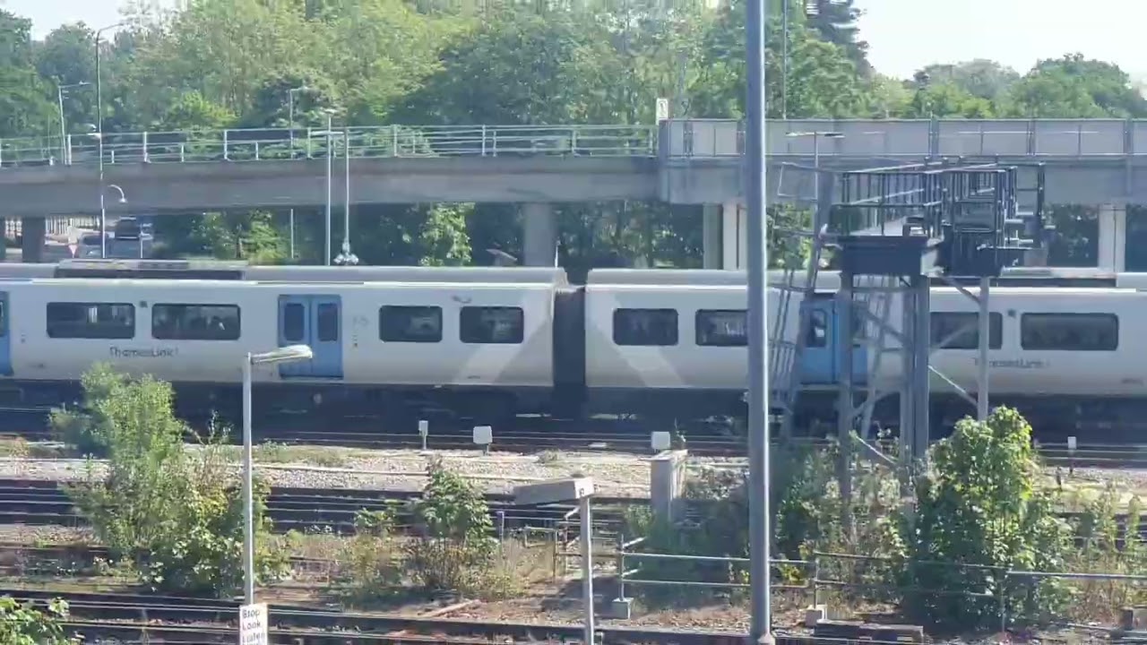 Few Trains at Gatwick Airport 9th May 2025