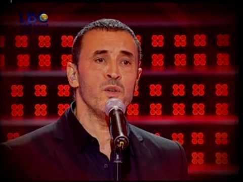 كاظم الساهر أجلس في المقهى