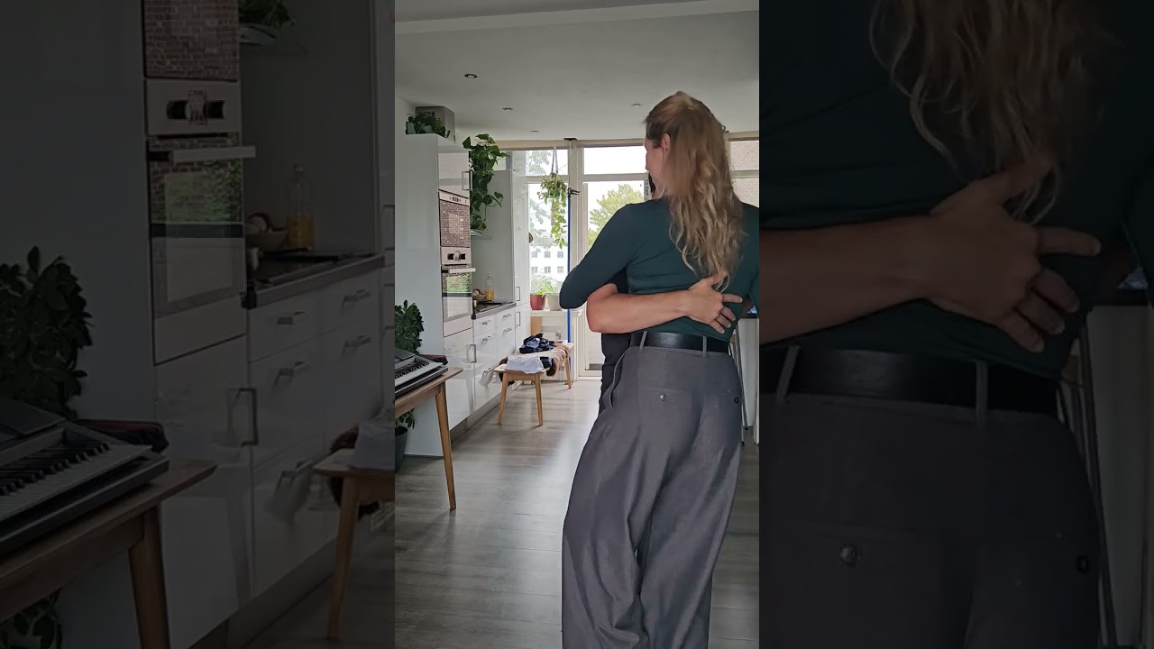 Laminu Slow Bal Dancing in the Living Room