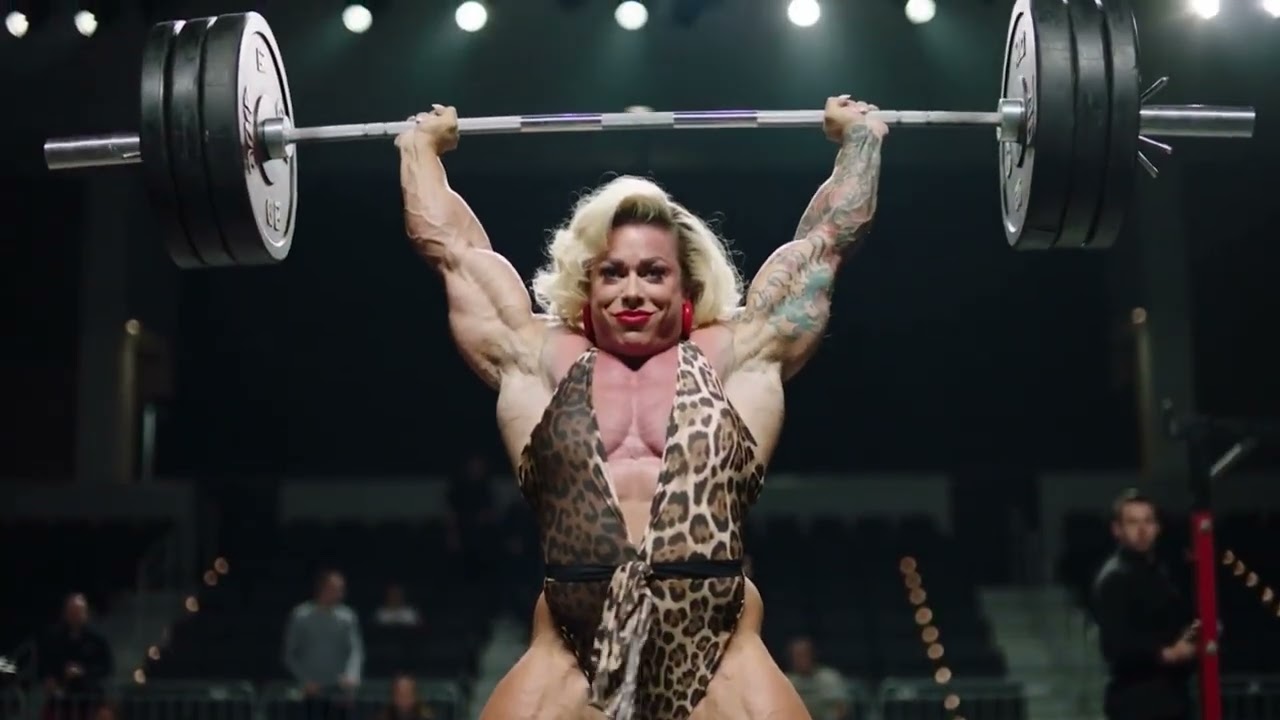 "Strong and Fearless: Female Muscle Weightlifting 🏋🏻‍♀️"