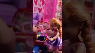 Magical packing with Barbie! Elsa and Anna Toddlers #kids #barbie #frozen