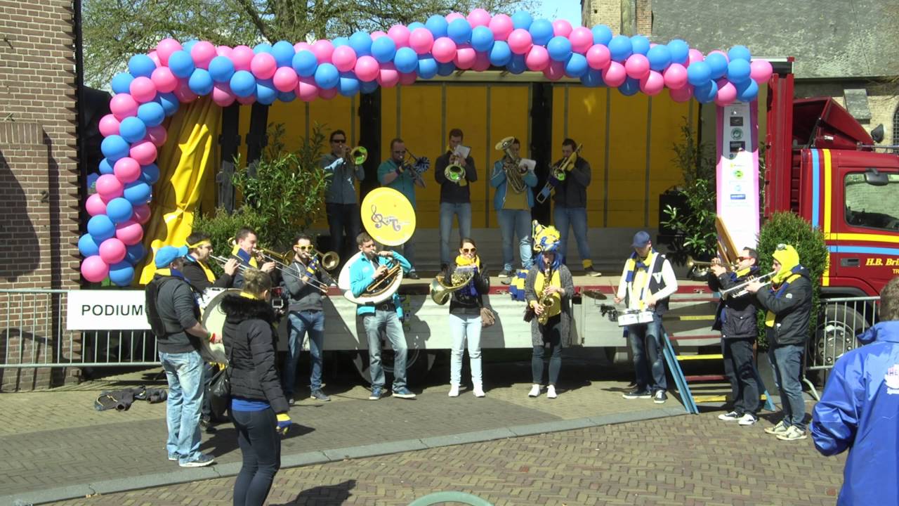 Repke Tepke Echt (Limburg) 9de editie Hengels Dweilfestival 17 april 2016 Hengelo gld (4K)