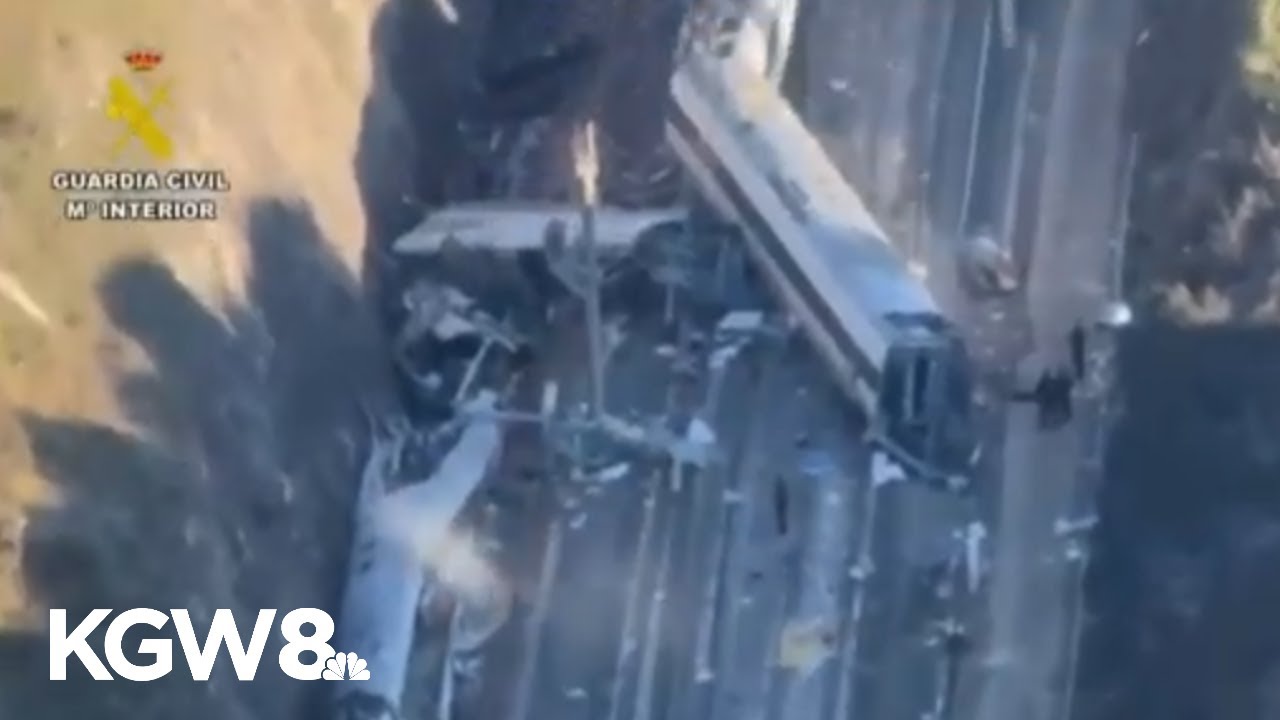 42 dead, more than 150 hurt after deadly Spain train collision