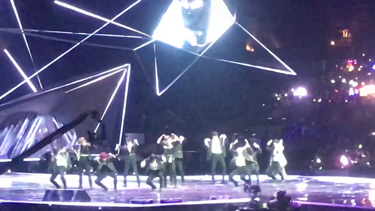 181214 MaMa Wannaone Burn it Up Fancam