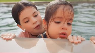 Amira onaysa Regardez la vidéo d'Amira et Anassa avec la tortue
