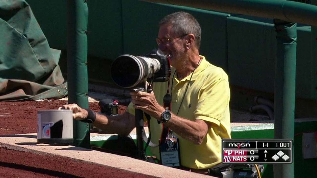 PHI@WSH: Sizemore breaks a camera lens with a foul