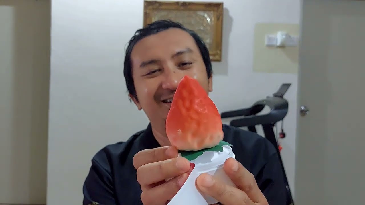 Review Aiskrim 3D Strawberry 
