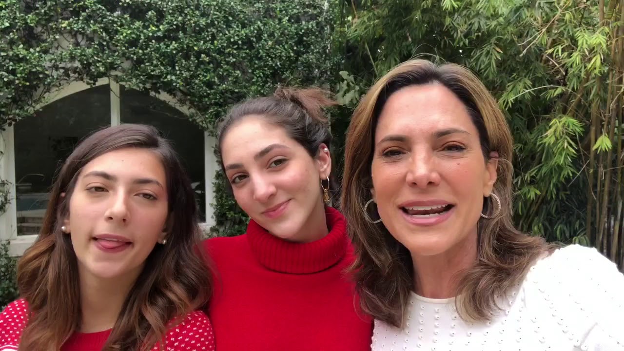 Feliz Navidad de María Elvira Salazar - YouTube