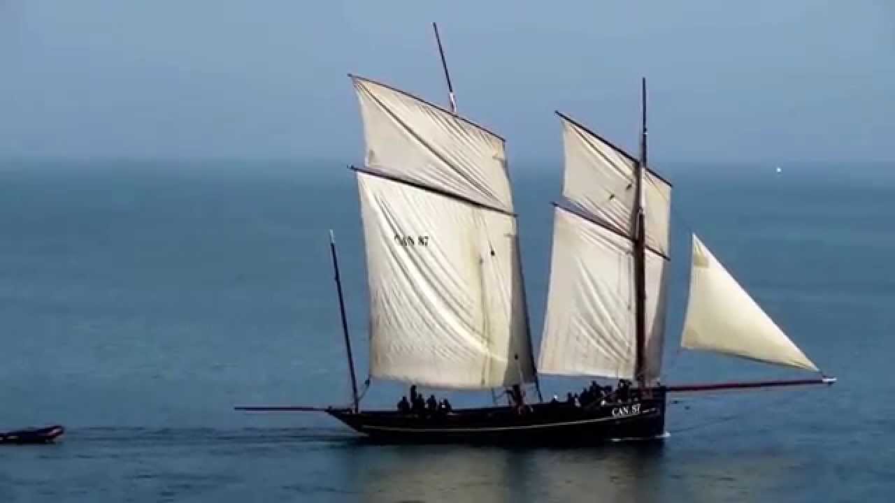 Petit Matelot.....sur les flots de la mer Indienne - YouTube