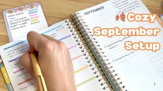 🍂 Cozy September 2025 Monthly Planner Setup | Monthly Planning Routine ☕📖  [no music]